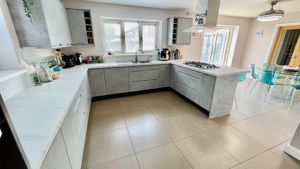 Photo 21- click for photo gallery